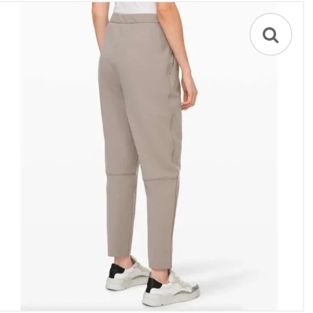 NWT Lululemon Essential High Rise Trouser - Picture 2 of 8